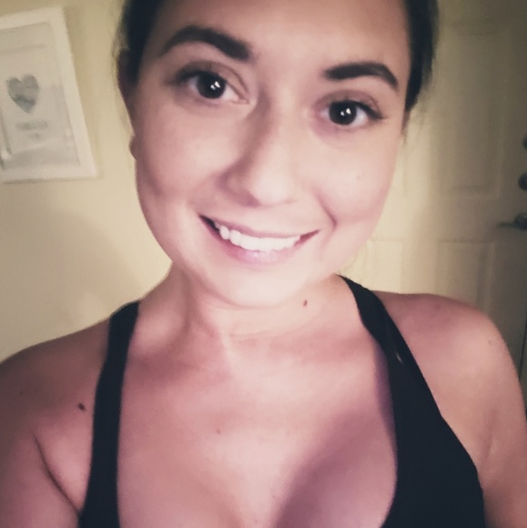 Meet your Posher, kimber - Picture 2 of 3